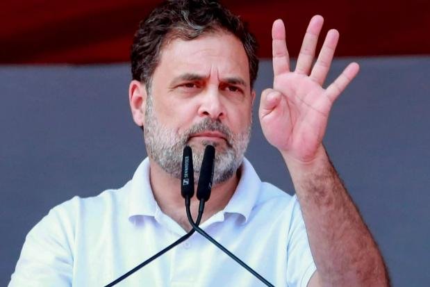 ఫారం- 6లో మార్పులకు ఎవరు ఆదేశించారు?